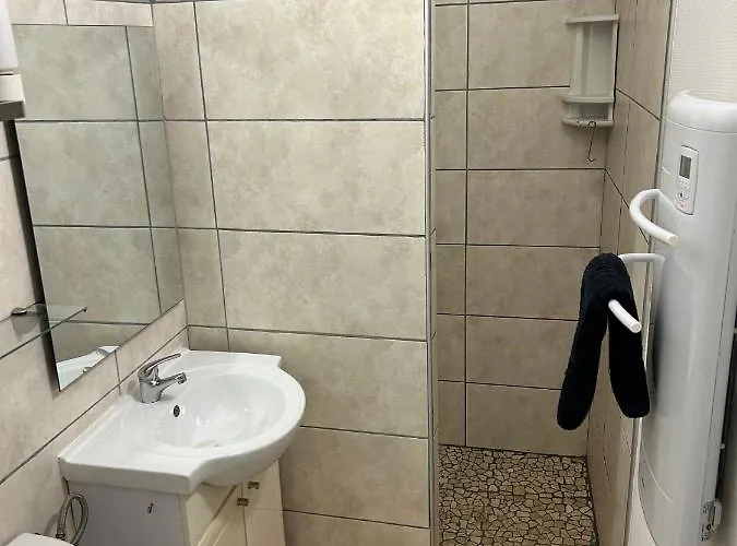 La Forestiere Pigeonnier Casa de Férias Monclar-de-Quercy